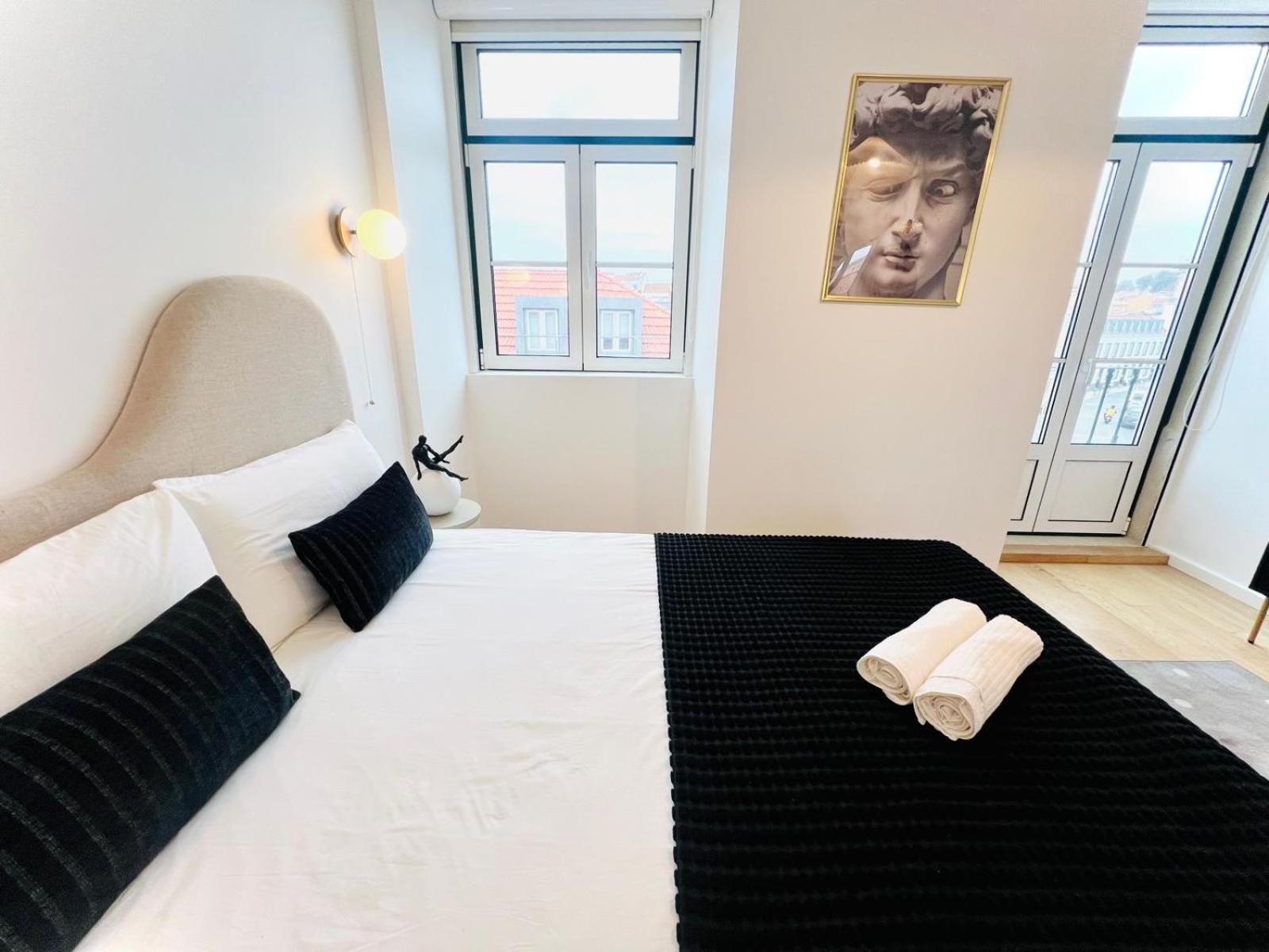 Lisbon Pink House II Beautiful 2 Bedroom Flat In City Center Bagian luar foto