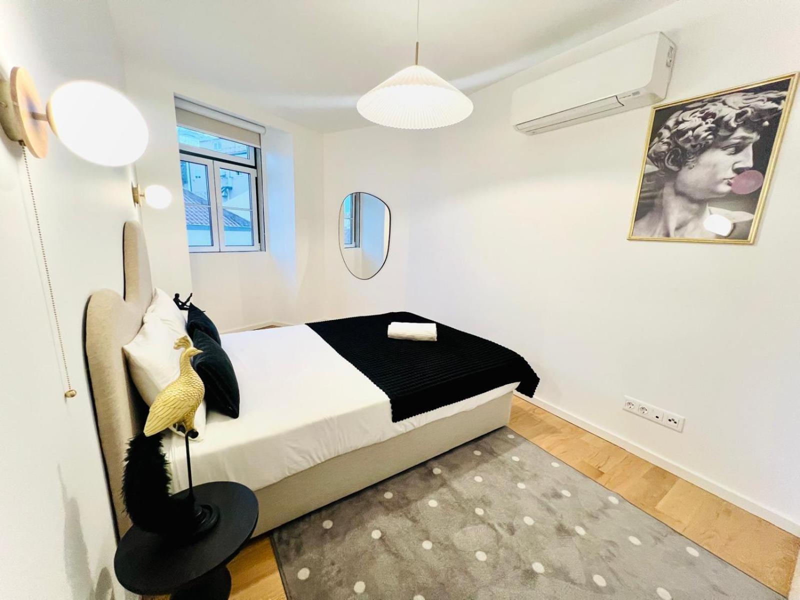 Lisbon Pink House II Beautiful 2 Bedroom Flat In City Center Bagian luar foto